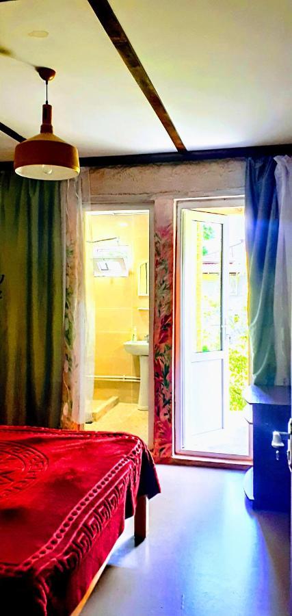 Laila Guest House Mestia Exterior foto